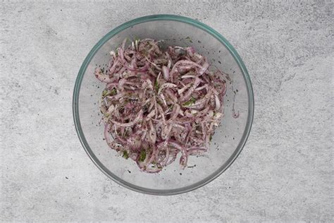 Sumac Onions Recipe Step By Step Video Turkish Salad Whiskaffair