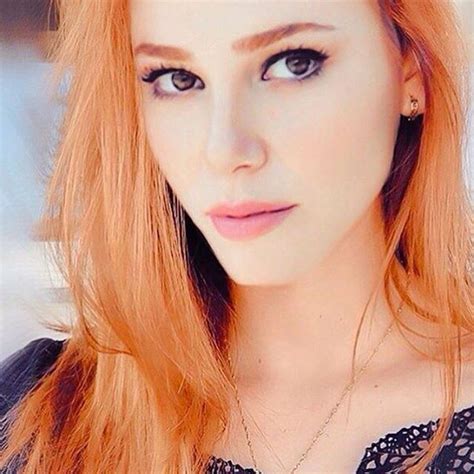elçin sangu redhead beauty beautiful face beautiful redhead