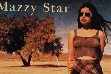 Mazzy Star Regresa Con La Nostalgia De Los Noventa En Nuevo álbum