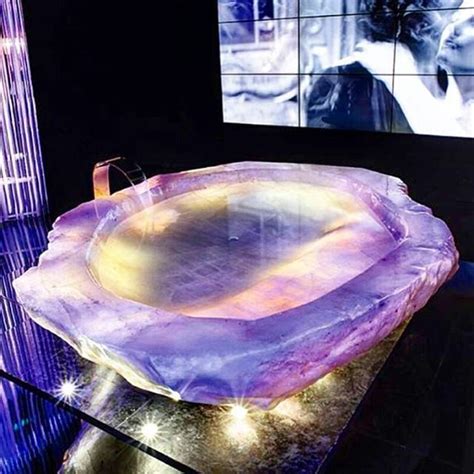 Amazing Amethyst Bathtub Stone Bathtub Crystals In The Home Amazing