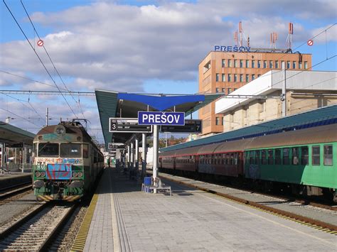 It is situated in nitra region, 13 kilometres (8 mi) northwest of levice. Geographie der Slowakei