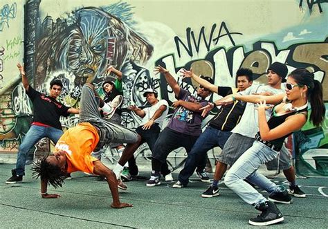 Vintage 80s Photos Of Old School Hip Hop And Breakdancing Culture Artofit