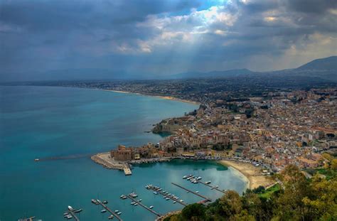 Discover messika jewelry and high jewelry: Castellammare del Golfo (Trapani) (con immagini) | Sicilia ...