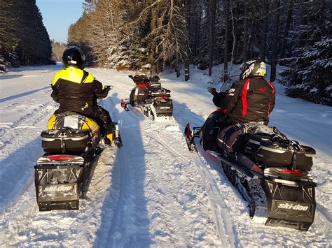 Snowmobile Tour Types And Choices Intrepid Snowmobiler