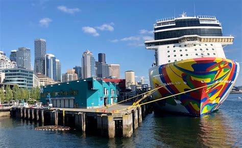 Cruise Ships Are Back In Seattle Heres Where To Score Spectacular
