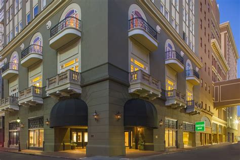 Courtyard By Marriott New Orleans French Quarteriberville In New