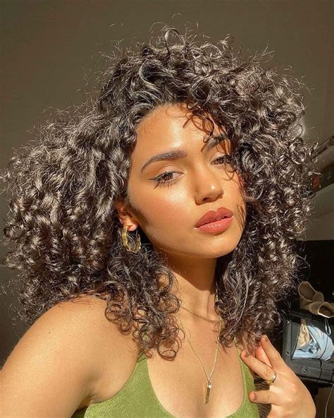 25 Photos That Will Make You Want Curly Bangs Artofit
