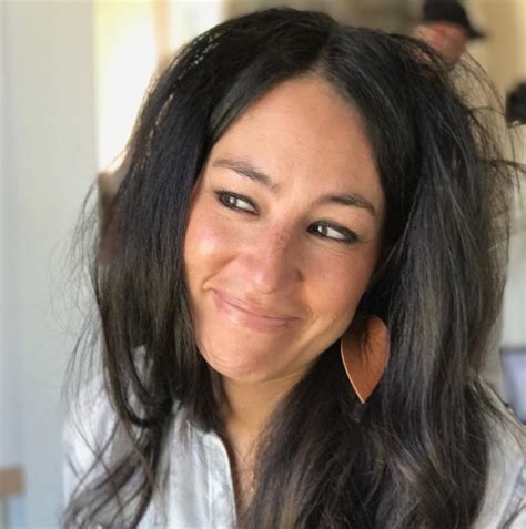 Clearing Up Fake Rumors Fixer Uppers Chip And Joanna Gaines’ Extraordinary Life Story
