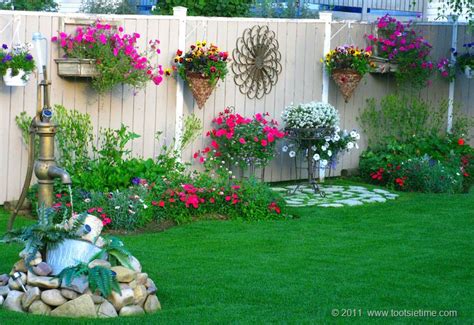 With these diy garden projects, you won't run out of ideas and options for ways to boost your garden. 10 Fantastic DIY Garden Projects - Garden Lovers Club