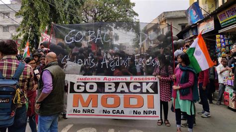 Go Back Modi Protesting Sfi Activists Carry Posters Against Pms