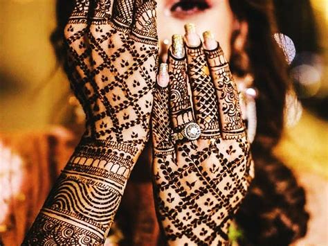Check Out 7 Black Mehndi Images That Are Simply Breathtaking