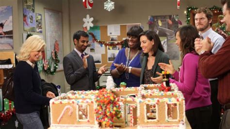 Slideshow 10 Of The Best Holiday Tv Episodes Ever