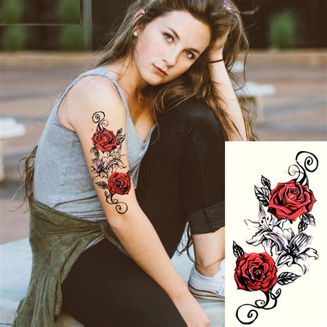 Damski tatuaż z czerwoną różą subtelny Tatuaze tymczasowe