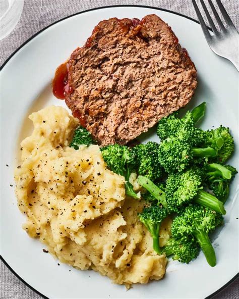 30 Easy To Make Sides That Perfectly Pair With Meatloaf Morethanpepper