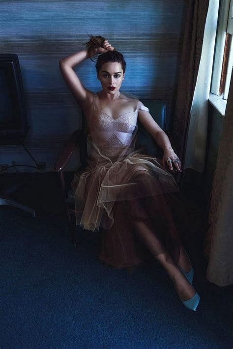 Juego De Tronos 6 Emilia Clarke Posa De Lo Más Sensual Para Vogue