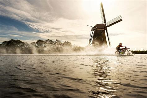 Robbie Maddison Rides The Canals Of The Hague Video