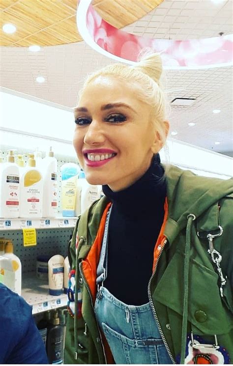 Pin By Naurenee Stefani On Only One Gwen You Can Find Like This Gwen
