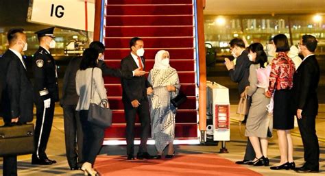 wakil menteri luar negeri rrt sambut kedatangan presiden jokowi dan ibu iriana obsession news
