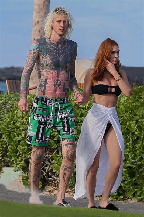 Megan Fox e Machine Gun Kelly são flagrados juntos no Havaí após