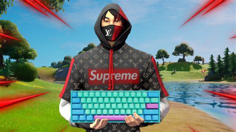 Gucci Fortnite Ikonik Supreme Wallpaper Search Your Top Hd Images For