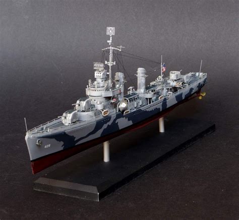 USS Livermore 1/350 Scale Model | Model ships, Model warships, Warship model