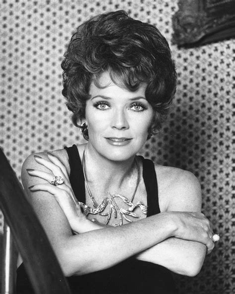 Polly Bergen Nude Pictures Flaunt Her Diva Like Looks The Viraler