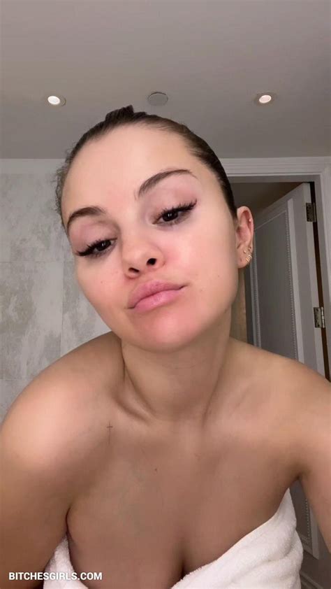 Selena Gomez Celeb Nudes Selenagomez Leaked Boobs Photos
