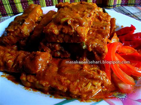 Tambahkan santan kemudian masukkan irisan tahu. Resep Semur Tempe Santan Pedas