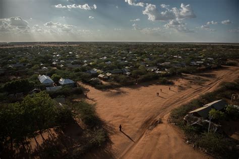 Kenyas Push To Close Worlds Largest Refugee Camp Fuels A Sense Of