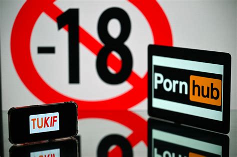 Sites Porno Cyberharcèlement Le Gouvernement Avance Sur La