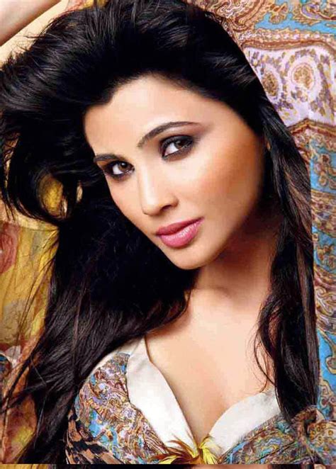 Daisy Shah Hot 7 Pics Free Download Nude Photo Gallery