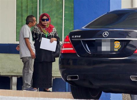 Kuala lumpur, oct 6 — prosecutors told the high court today that evidence adduced will show datuk hasanah abdul hamid failing to surrender contributions amounting to rm50.4 million to the malaysian government and allegedly used said monies to purchase six luxury watches. Surat kepada CIA perkara rutin | Nasional | Berita Harian