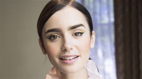Lily Collins Close Up Wallpapers Wallpaper Cave