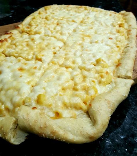 Mac And Cheese Pizza With Pretzel Crust Rpizza