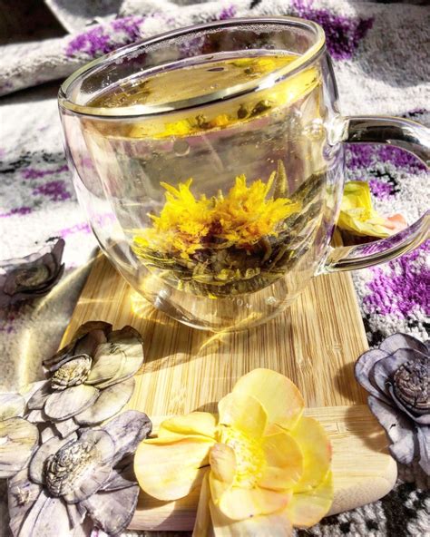 Flowering Teas Are The New ‘it Drink Manhattan With A Twist