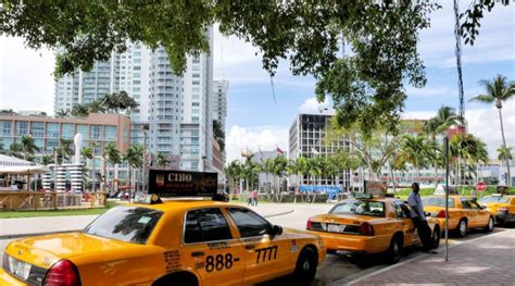 Indulge In Luxury With Twelve Transfers Miami Limo Rides
