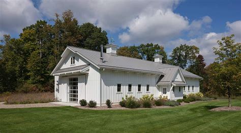 Gorgeous Farmhouse Estate Unites With Nature In The Michigan