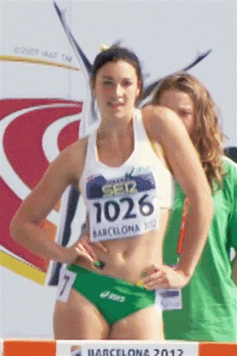 Image Michelle Jenneke S Warm Up Dance Know Your Meme