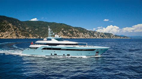 Lātōna, ae f.латона, дочь титана ке. Watch: CRN posts video tour of 50m superyacht Latona