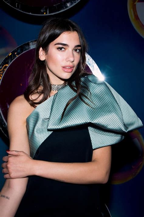 Dua Lipa Wikip Dia Biographie Pouse Origine Mari Nouveau Compagnon Taille Enfant Et Plus