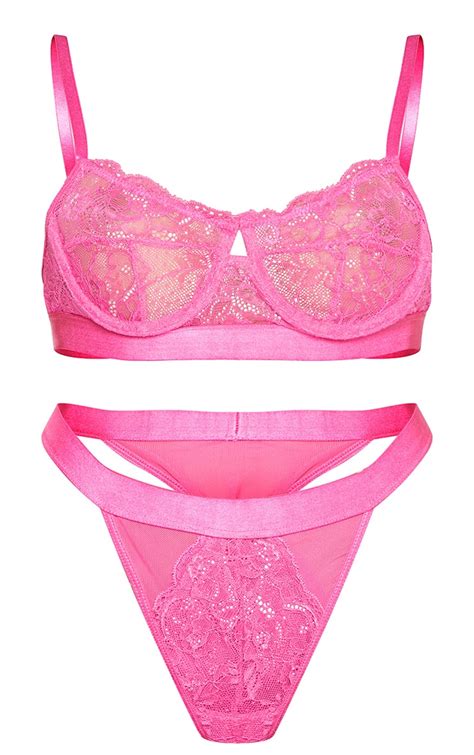 pink delicate lace underwired bra and knicker set prettylittlething