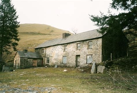 Ceredigion Farmhouses And Other Welsh Ruins Welsh Cottage Old Cottage