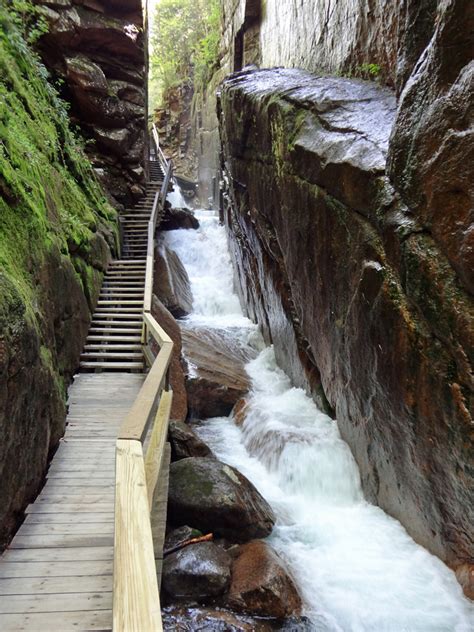 Kids Love The Flume Gorge Nature Walk In Franconia Notch Nh
