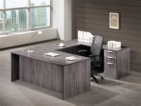 Finding The Right Desk For Your Home Office