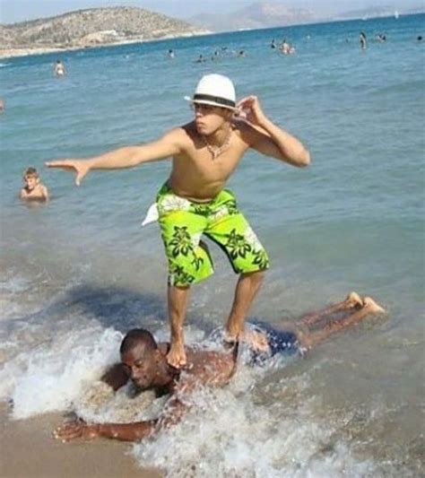 Top 30 Funny Beach Pictures Funny Pictures And