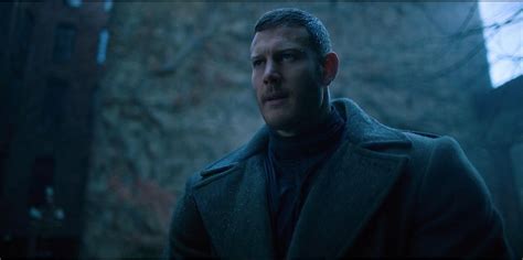Luther decides to visit a place from his past to go restock. Tom Hopper as Luther Hargreeves (Number 1) in season 1 ...
