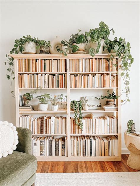 Books And Plants 📖🌿 In 2020 Bookshelves In Living Room White