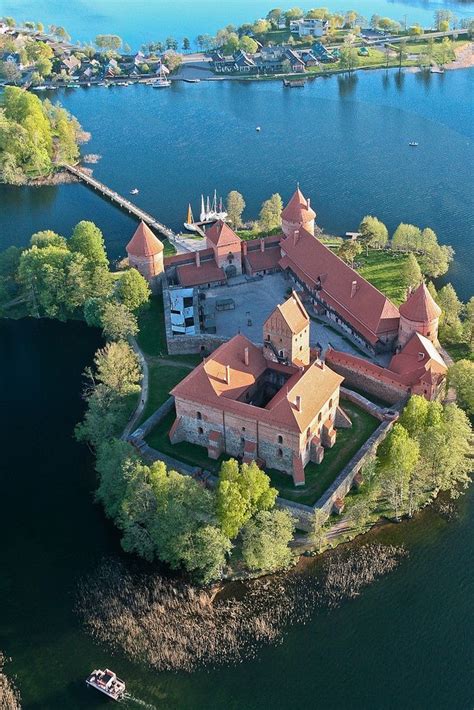 Trakai Island Castle On Lake Galve Lithuania My Website Blog