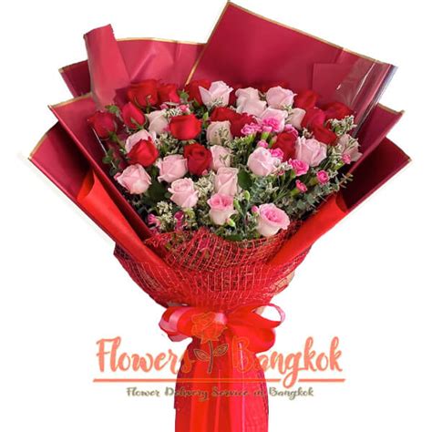 30 Red And Pink Roses ⋆ Flower Delivery In Bangkok