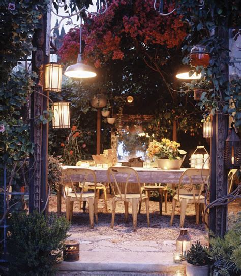 Beverly Drive Outdoor Dining Room Eclectic Patio Los Angeles